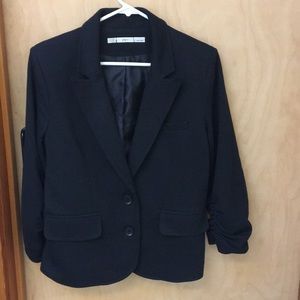 Gibson 3/4 ruched sleeve lined blazer